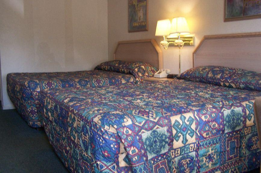 Celebration Inn Lewisburg Kamer foto