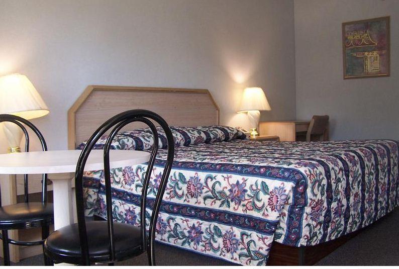 Celebration Inn Lewisburg Kamer foto
